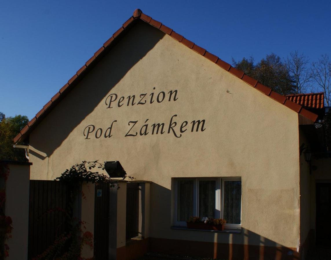 Penzion Pod Zámkem Průhonice Exterior foto