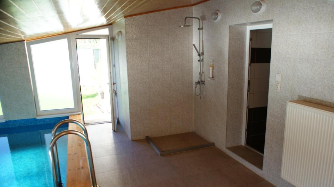 Penzion Pod Zámkem Průhonice Exterior foto