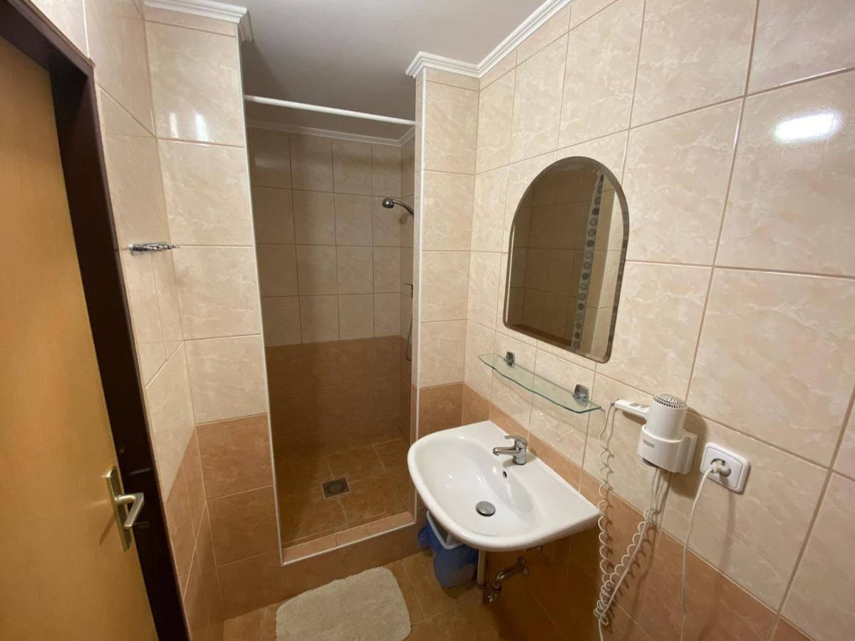 Penzion Pod Zámkem Průhonice Exterior foto